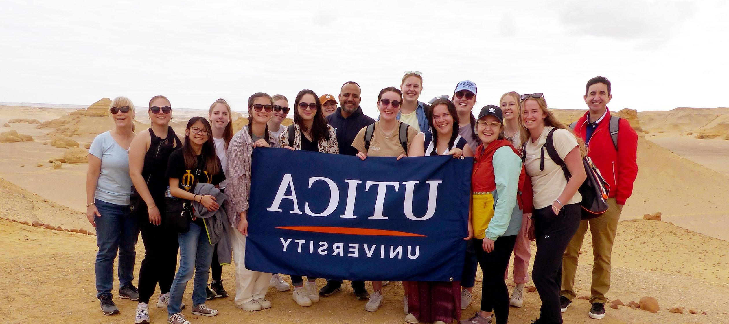 利记sbo students and faculty at Wadi al Hitan in Egypt